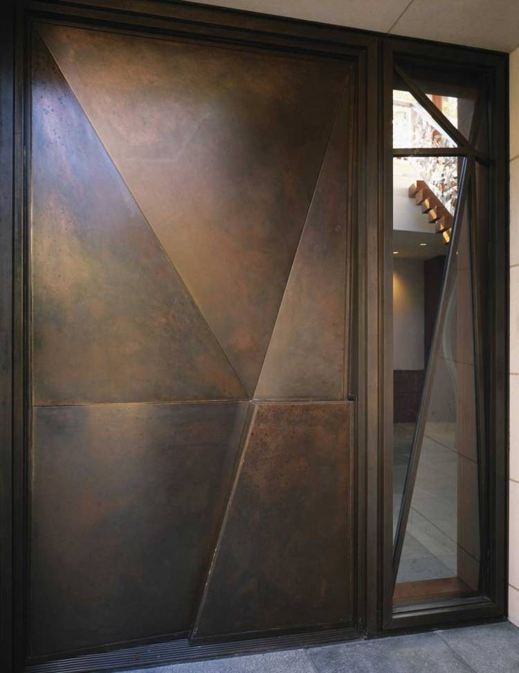 Двері від підлоги до стелі з металу | Сучасна, модна, стильна, дизайнерська, найкраща вхідні двері для заміського, приватного будинку: дизайн, фото, приклади, рішення. варіанти