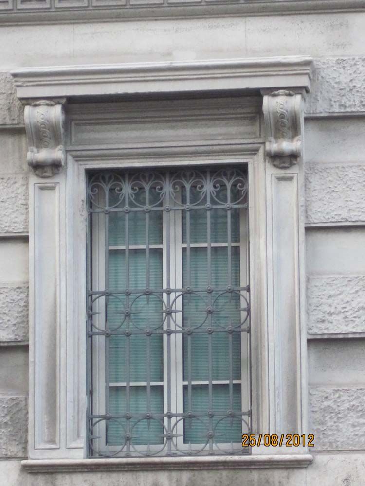 craftsman style exterior window trim