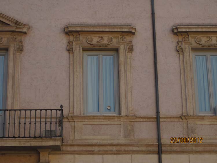 primitive window decor