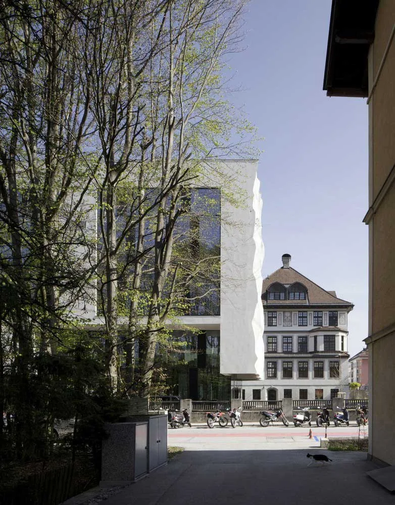 constructions of unique buildings and structures