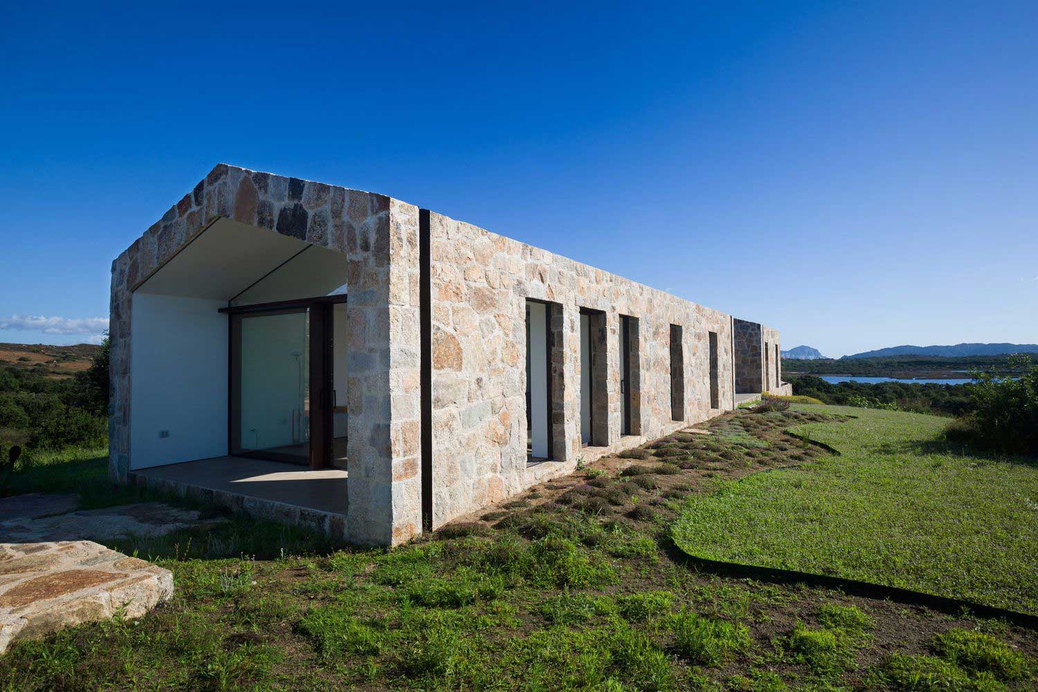 minimalist farmhouse exterior