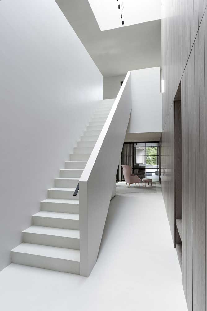 L'idée d'un escalier droit minimaliste