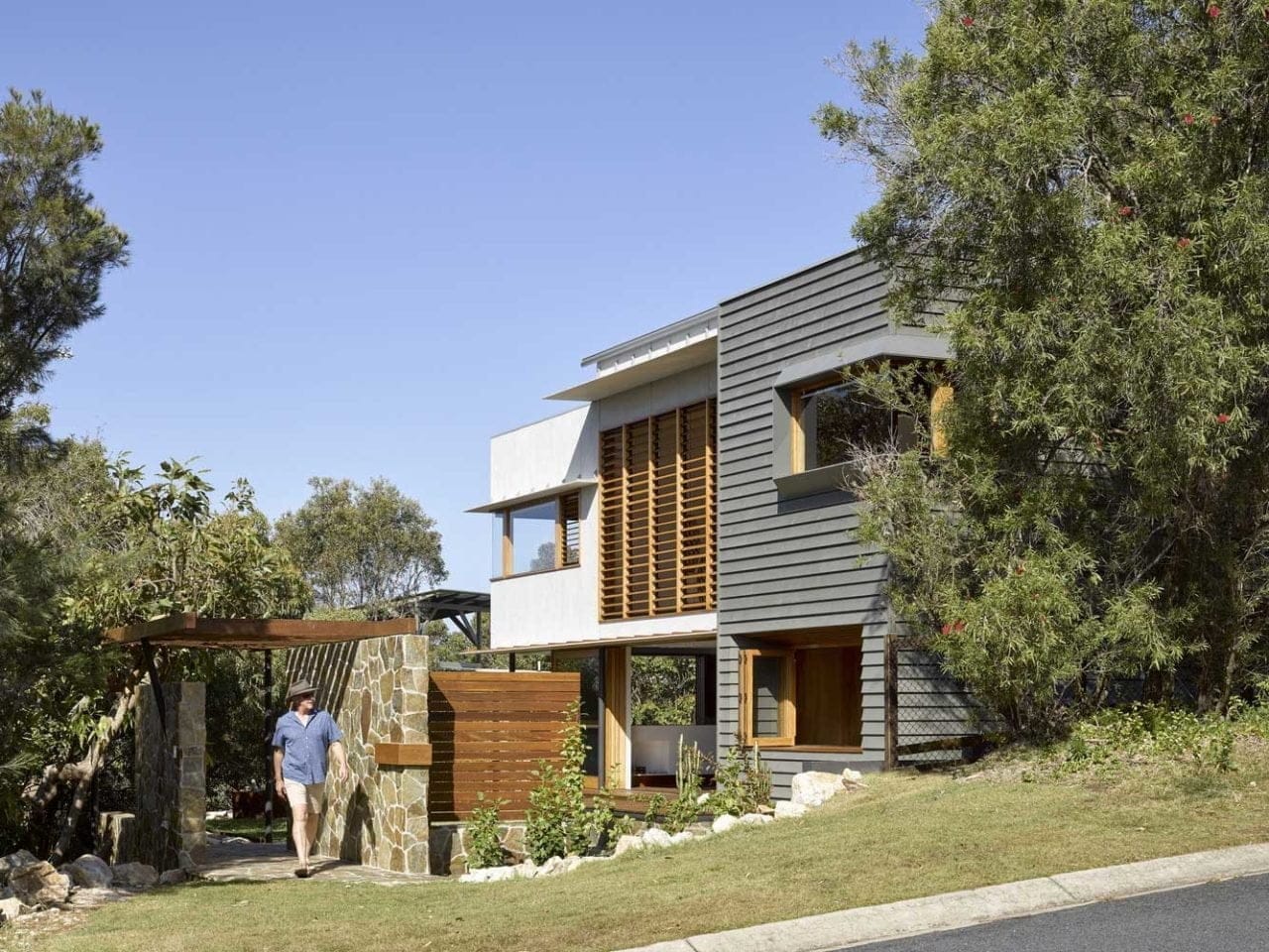 Flat Roof Double Storey Houses in Minimalist Style for a Modern Family