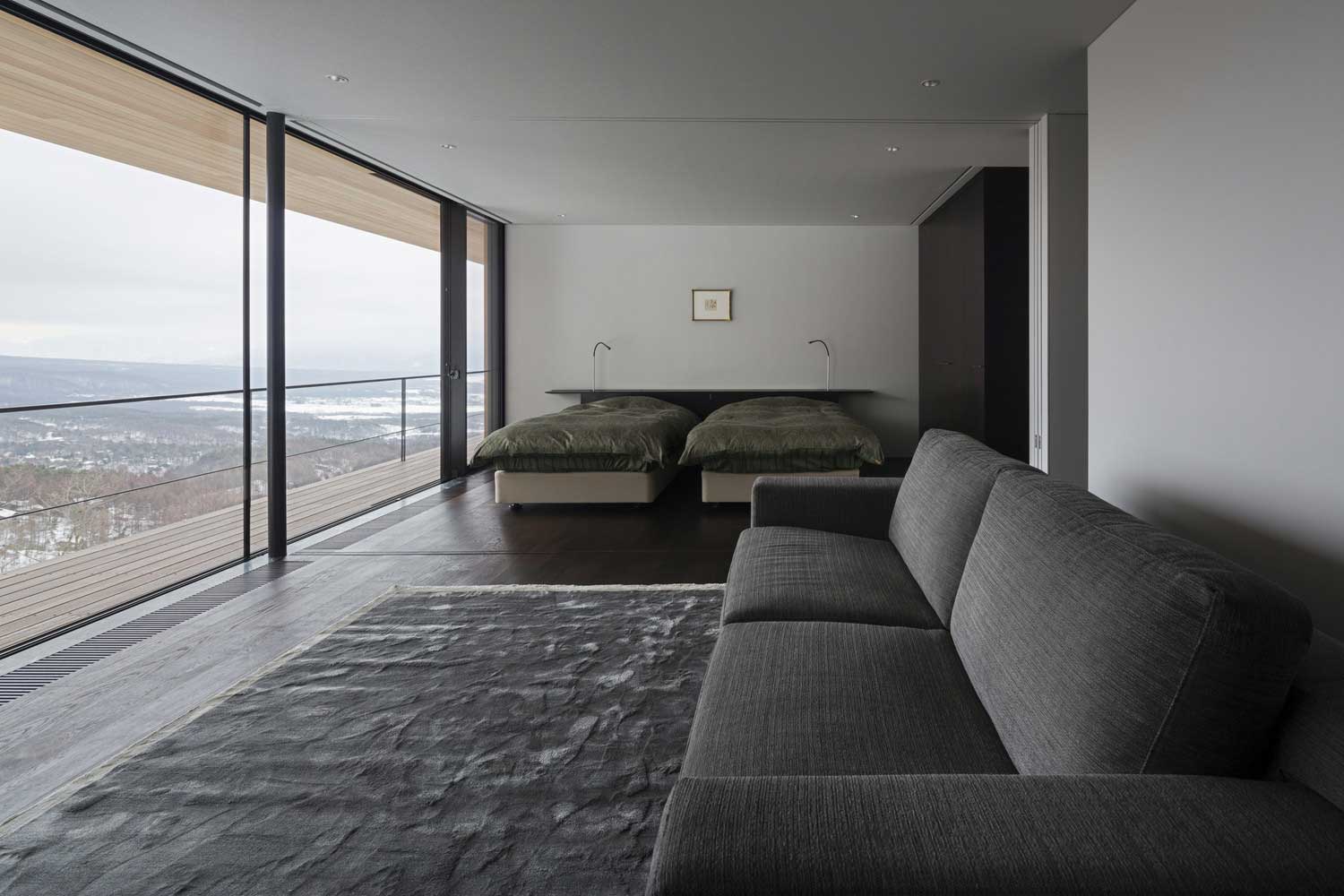 Modern Japanese Hillside Villa