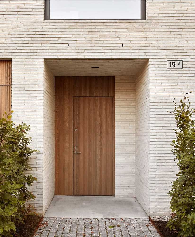 long skinny bricks