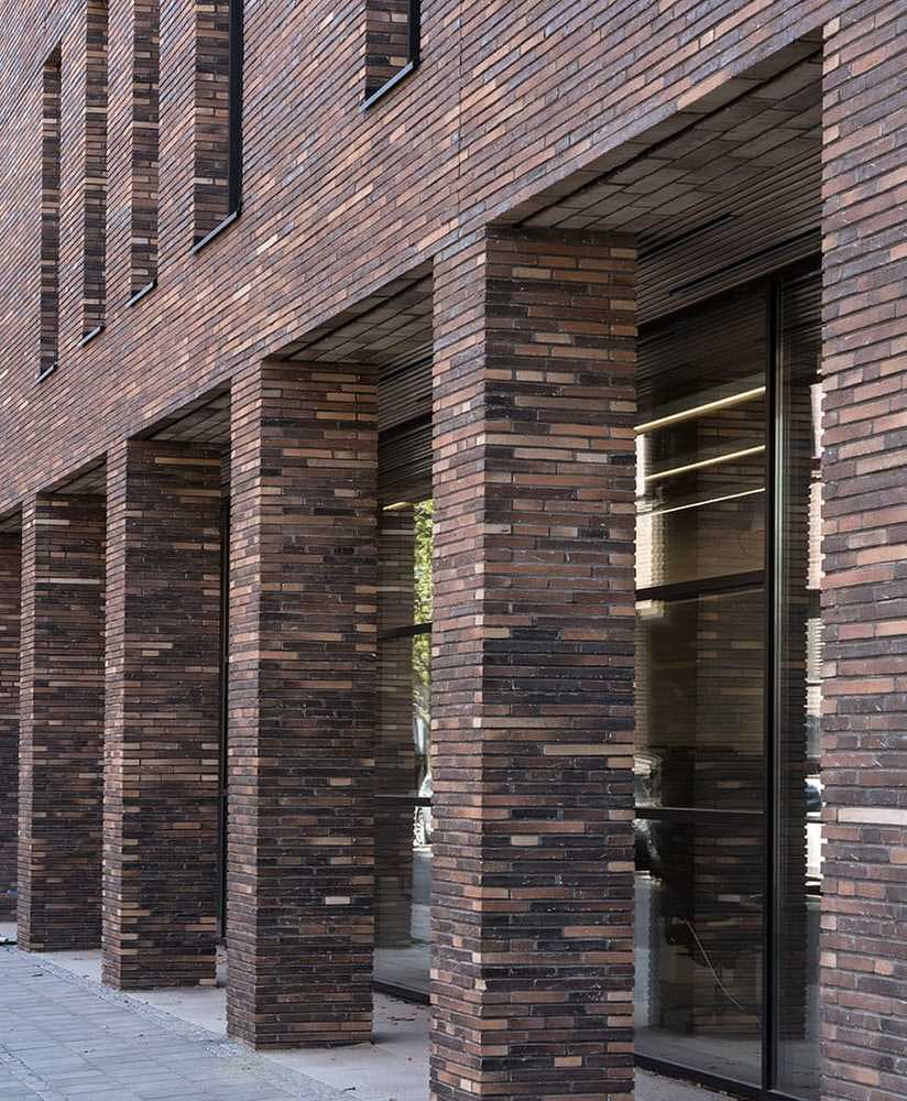 Long brick
photo, design, ideas, facade, exterior, interior, landscape, courtyard, decoration, cladding