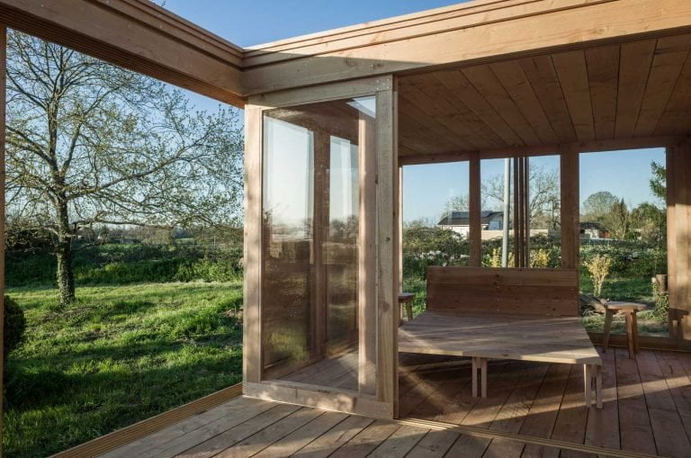 SIMPLE SMALL WOODEN HOUSE DESIGN FROM FRANCE / AN ISLAND OF COMFORT, WARMTH AND COZINESS