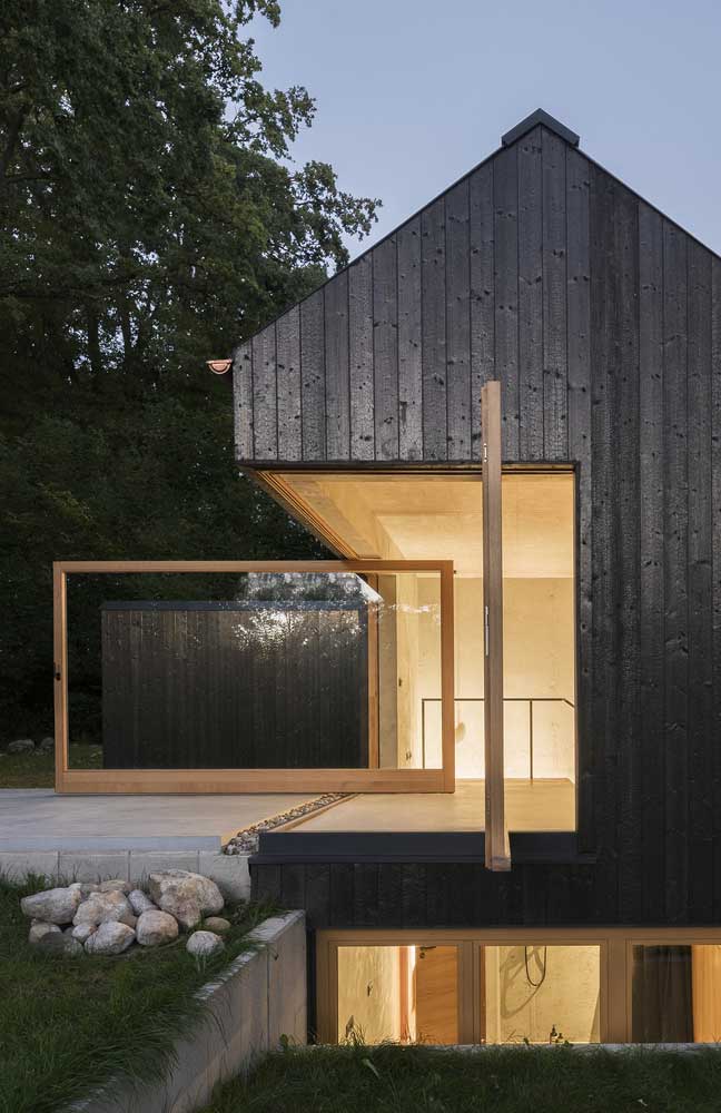 Funcionalidade de fachada como ideia para uma casa moderna