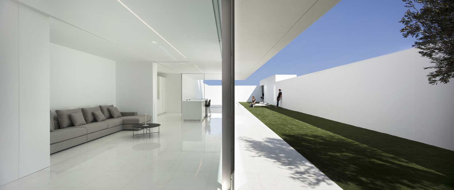 contemporary minimalist house