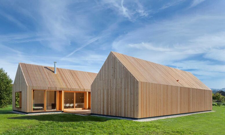 Einstöckiges Scheunenhaus aus Holz / Timber House