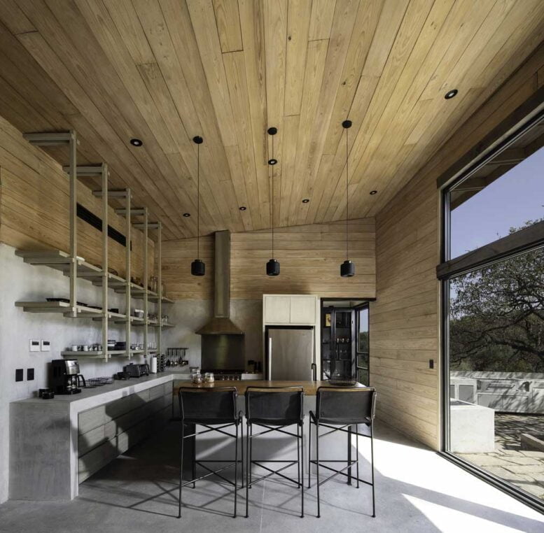 Diseños de techo de madera oscura de diseñador