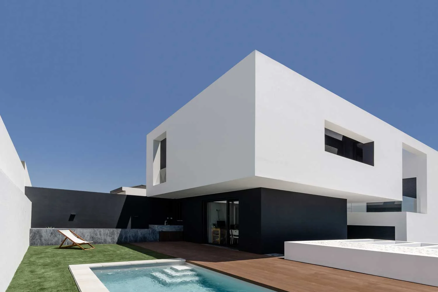 Black and White Interior & Exterior Two-Story House Design / ARN ...
