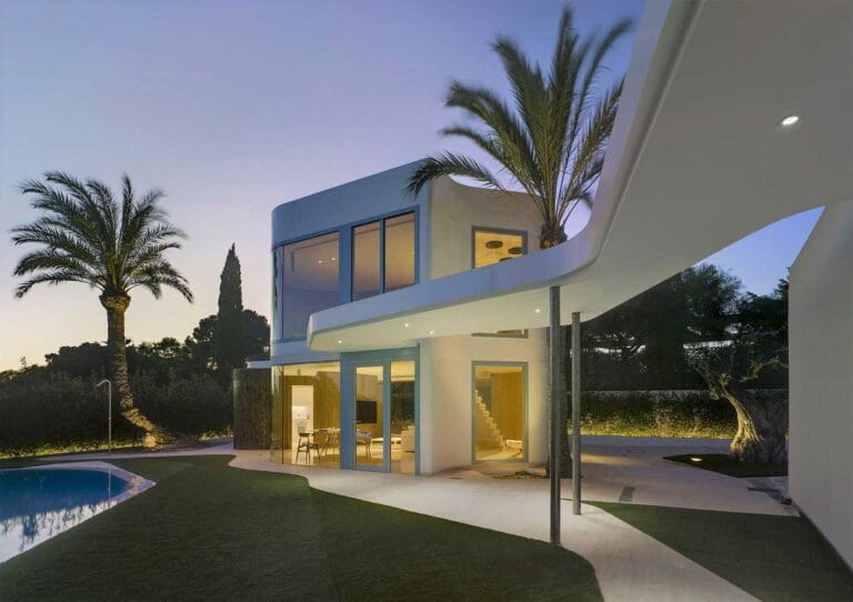 Flat Roof Double Storey Houses in Minimalist Style for a Modern Family