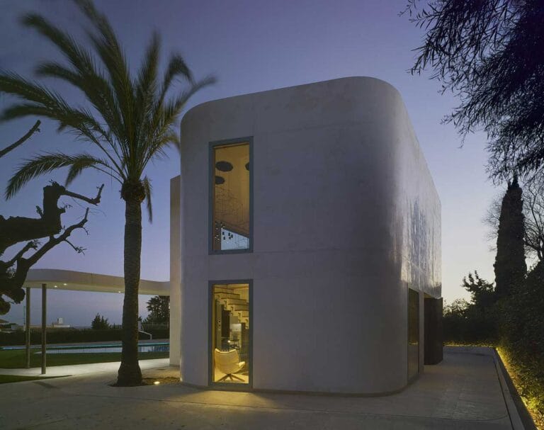 Flat Roof Double Storey Houses in Minimalist Style for a Modern Family