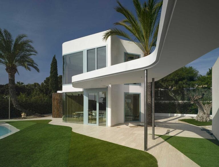 Flat Roof Double Storey Houses in Minimalist Style for a Modern Family