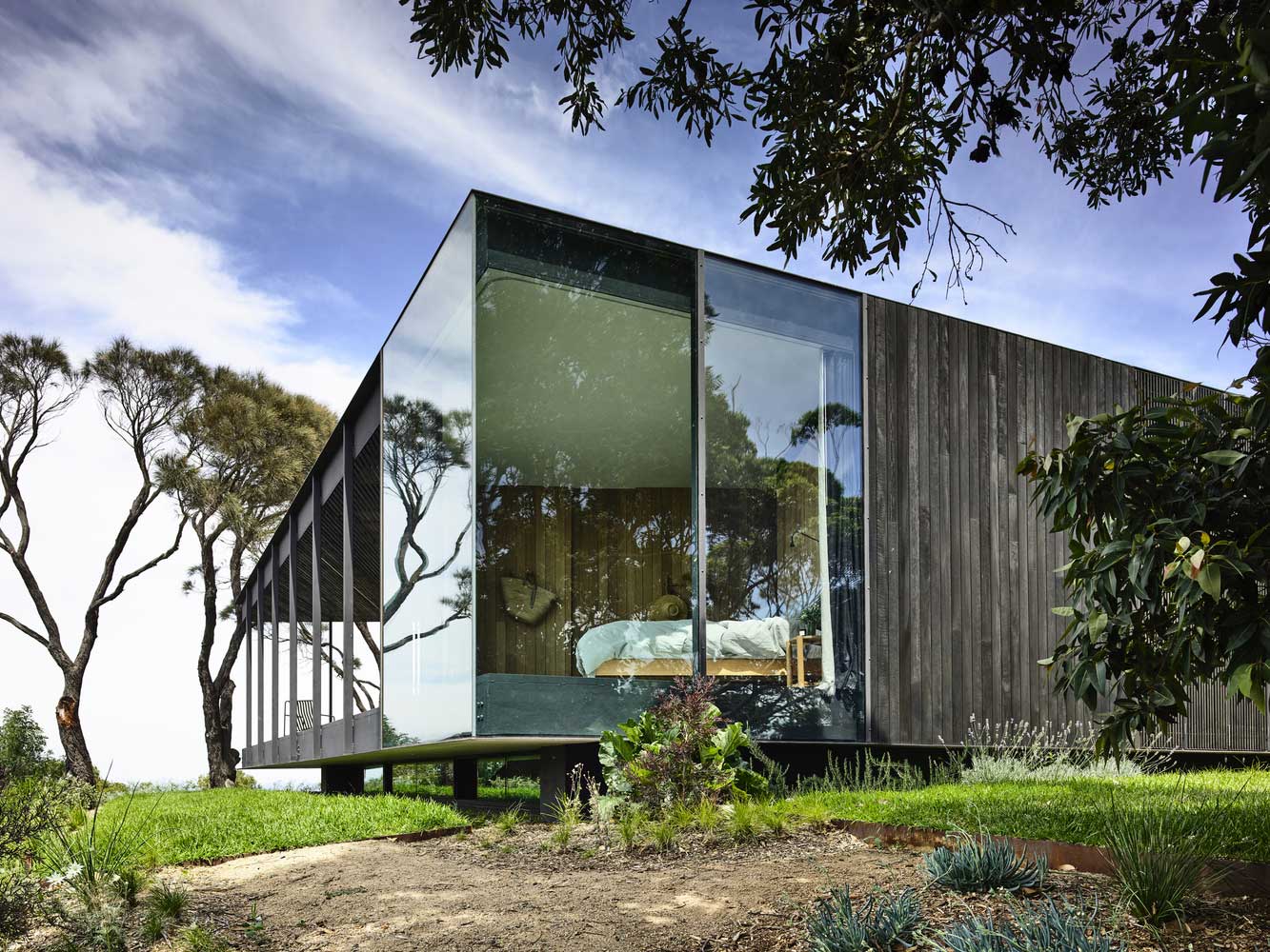 Images for Metal Frame House With Floor-to-Ceiling Panoramic Windows