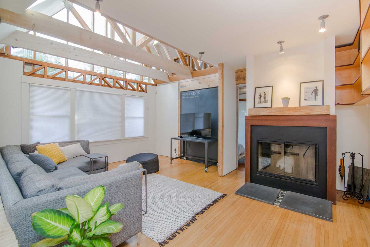 “A SECRET OF BUILDING A MODULAR AND LUXURY HOME FOR A SMALL FAMILY”