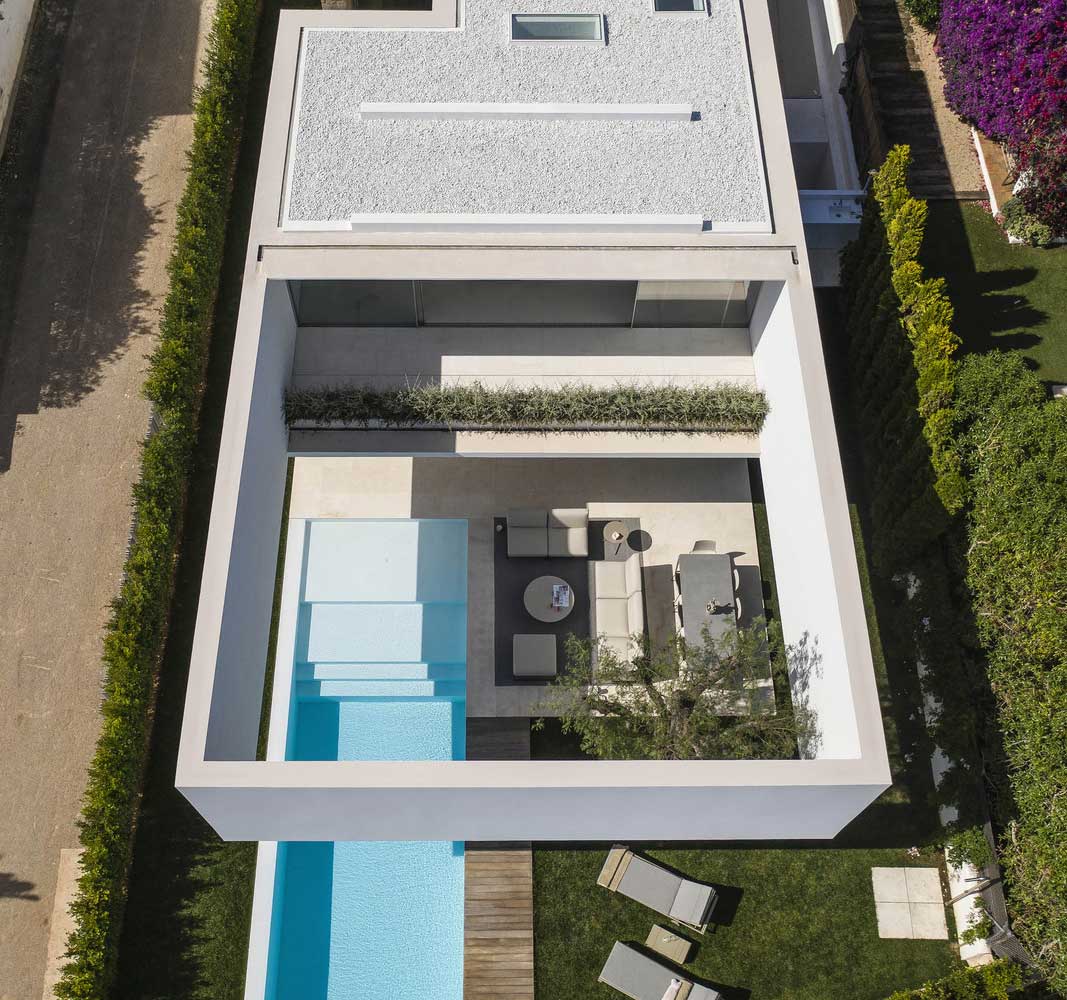 Lujosa Casa Minimalista en Estilo Blanco • 333+ Imágenes • [ArtFacade]