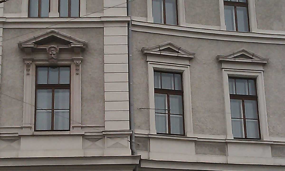 corner window decor