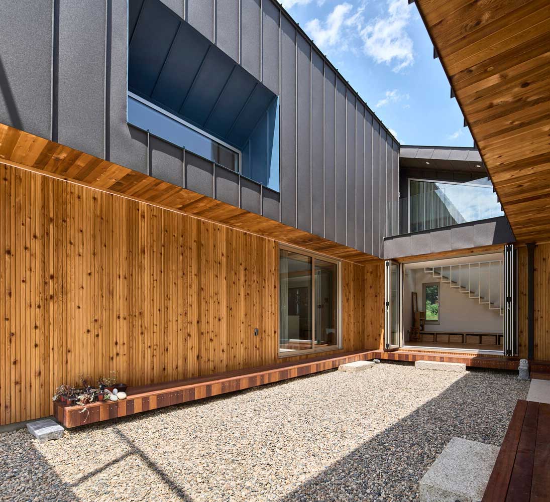metal and wood in a modern exterior cladding