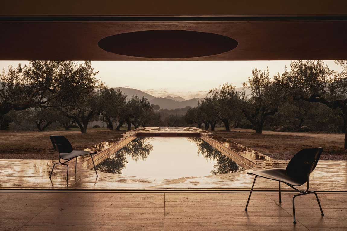 minimalist concrete house