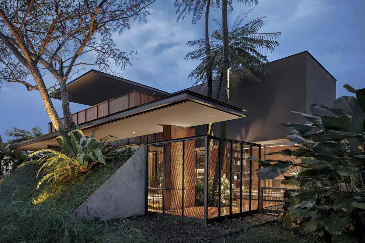 A Journey into Minimalist Tropical House Design: The Case of Studio F15 ...