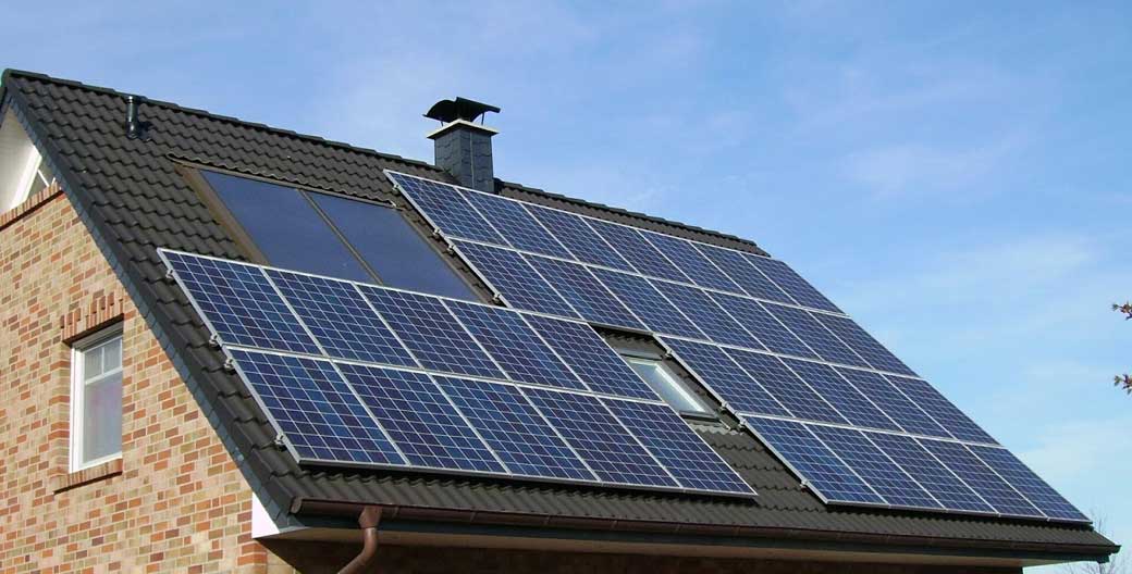 A Comprehensive Guide in Maximizing Energy Efficiency with Hybrid Solar Inverters