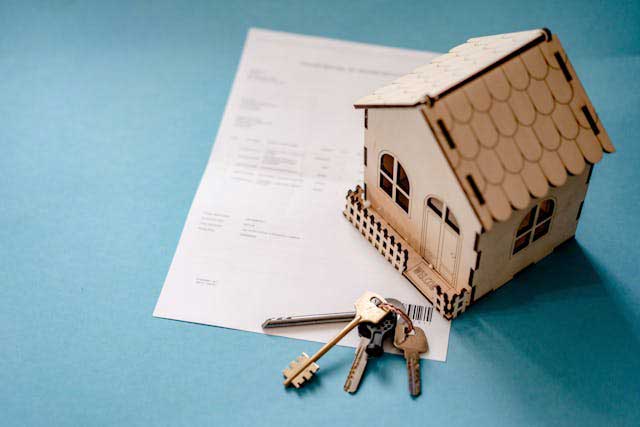 Decoding Real Estate Jargon: A Guide to Understand What Pending Means in Property Transactions