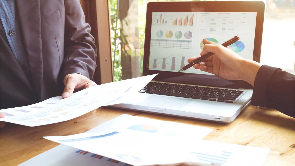 Top 7 Benefits of Hiring an Outsourced Controller for Your Business