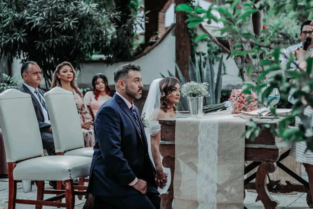 Micro weddings 2026 with intimate guest list and personalized details
