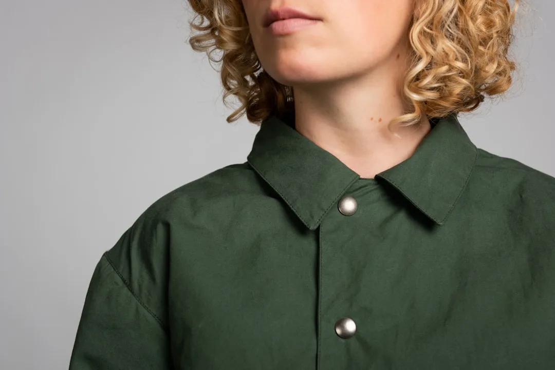Oversized Linen Tops 2026 — Why Relaxed Silhouettes Command Spring