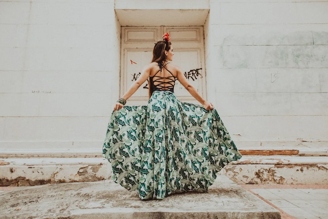 Casual maxi skirt outfit with layered styling techniques
