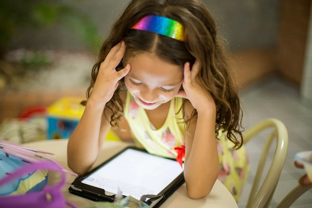 Student using AI tutoring personalization on tablet with adaptive learning interface detail 4