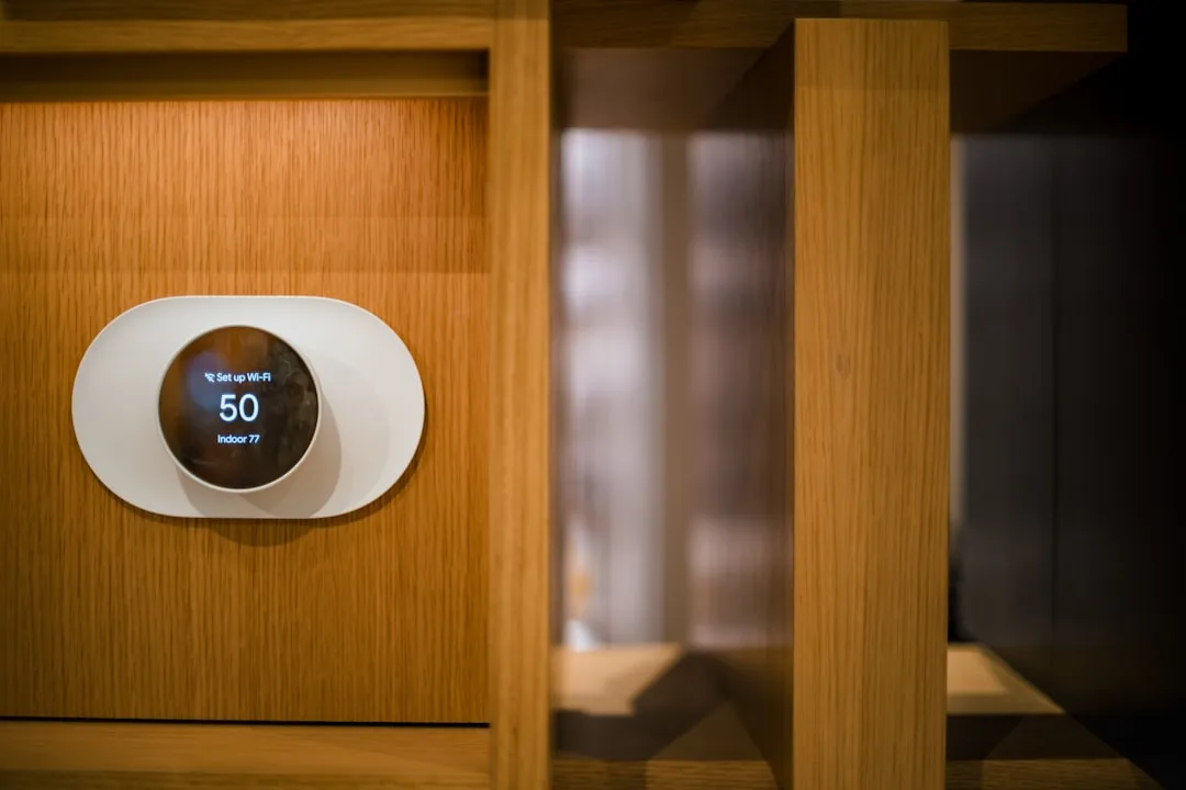 Smart home climate zoning system with zone valve and digital thermostat for room temperature control detail 4