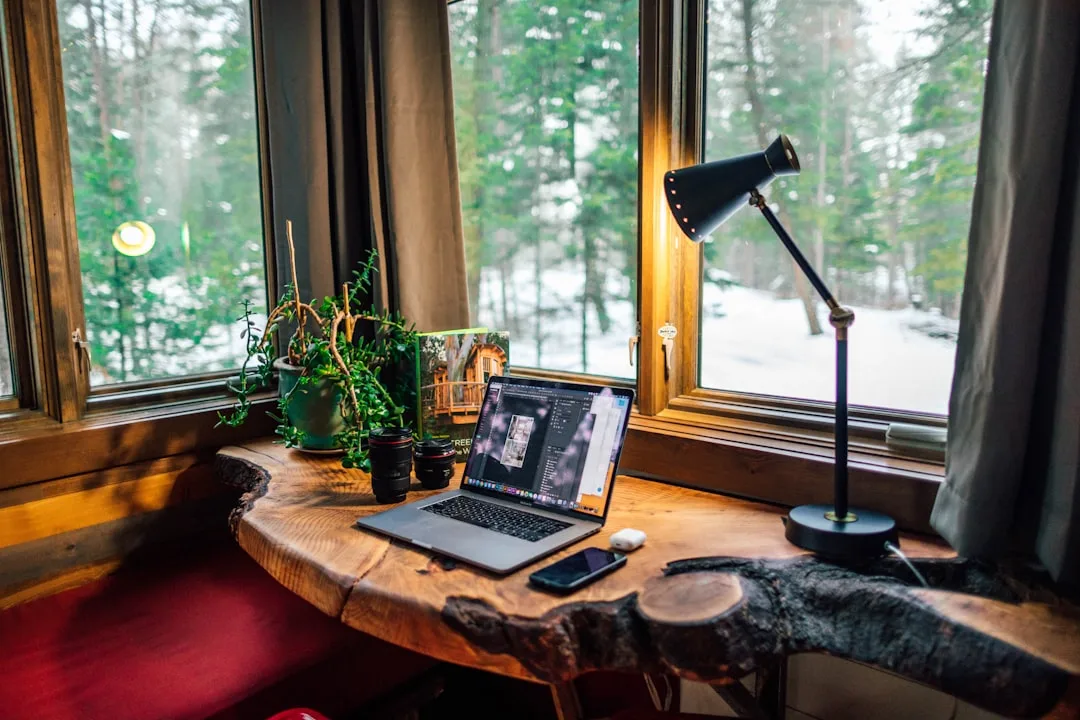 bleisure apartment office workspace vacation — perspective 1