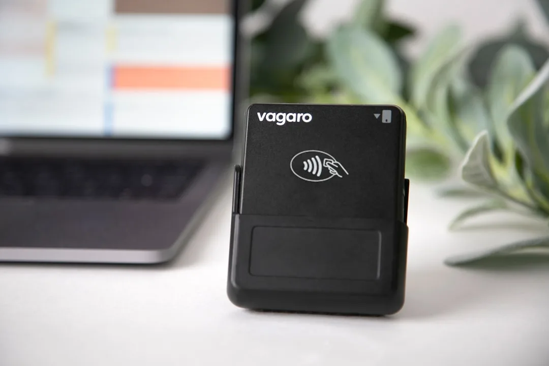 portable biometric data vault with fingerprint reader for health records detail 4