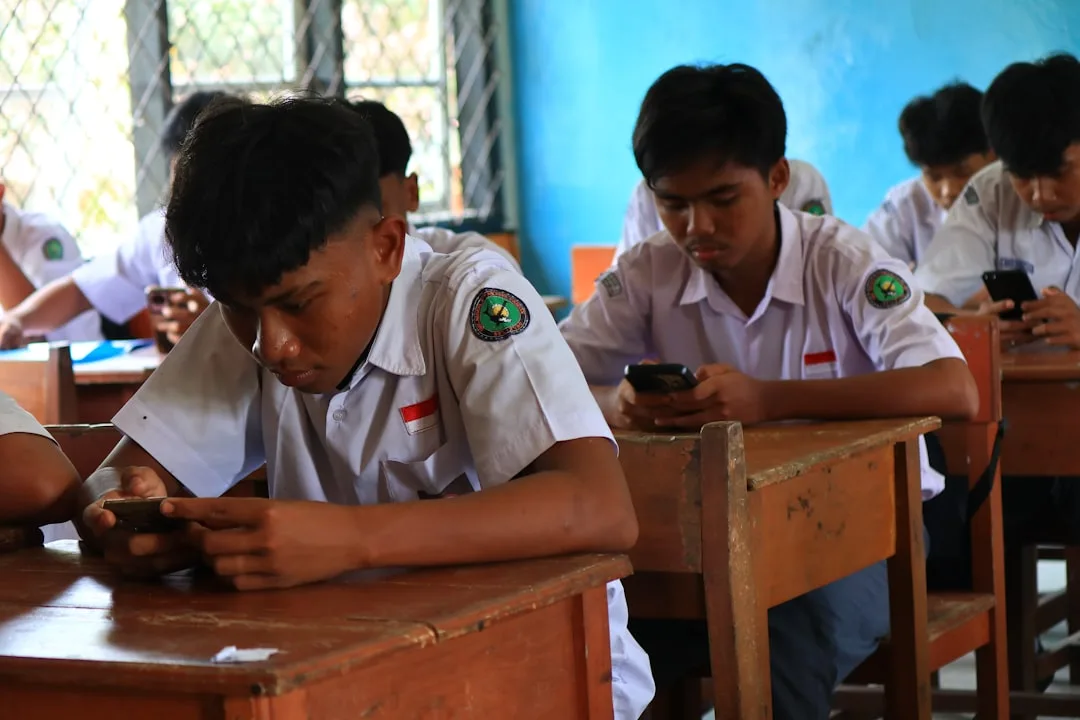 Students using play-based learning activities without digital device interruptions classroom