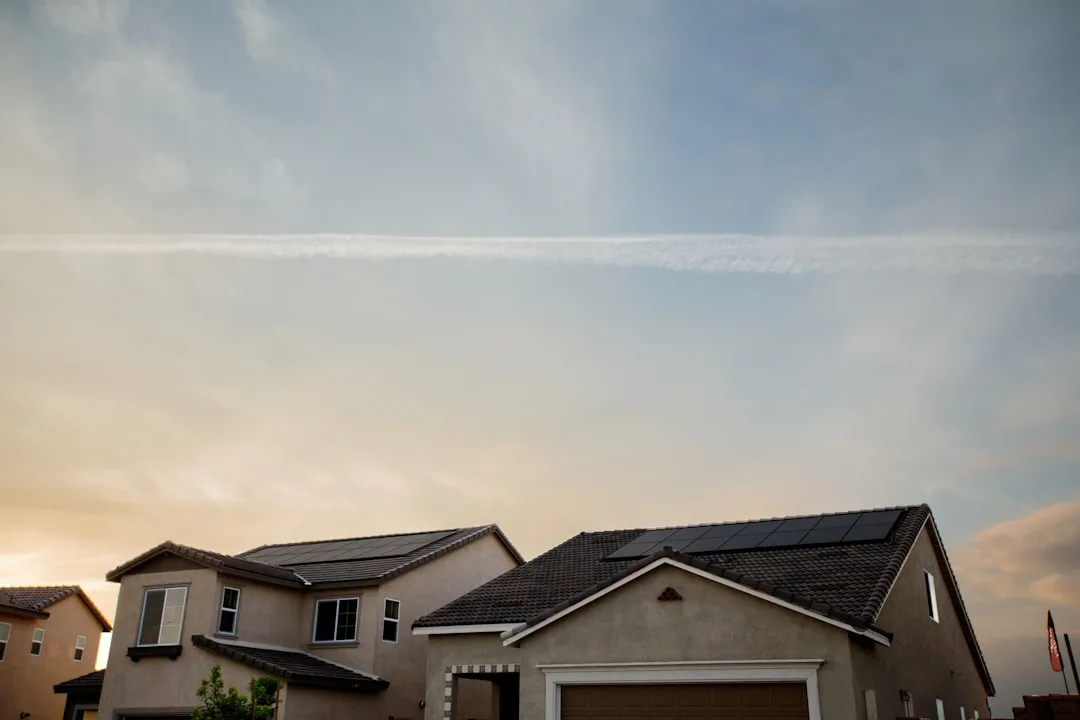 Smart home energy monitoring display showing real-time solar production data
