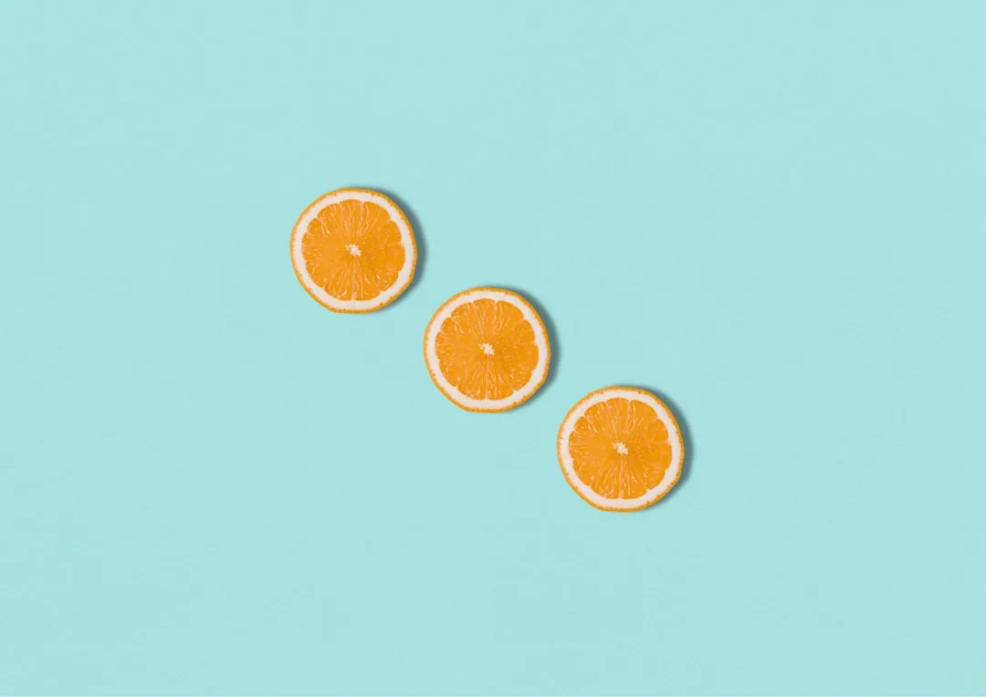 vitamin c serum oxidation brown discoloration — perspective 3