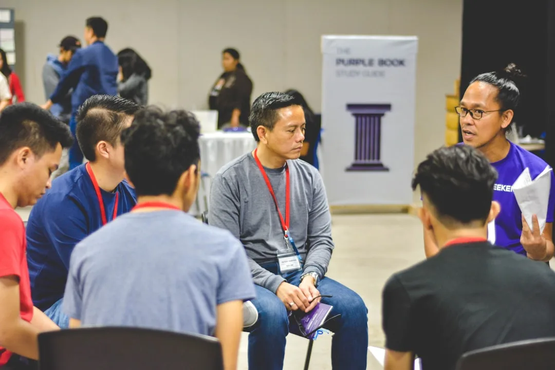 async learning community discussion forum — Education & E-Learning perspective 2