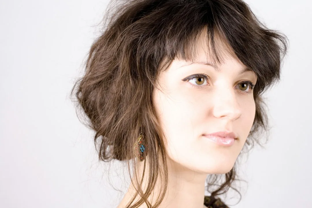 Butterfly Layers Redefine Movement in Mid-Length Hair Fall 2026