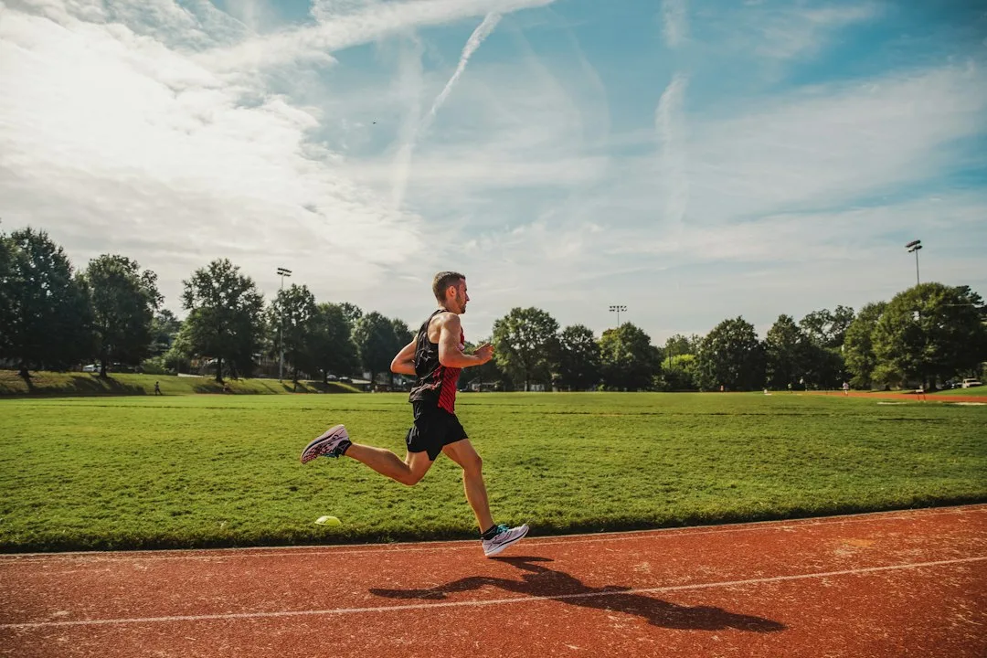 athlete interval training rhythm pattern — Fitness & Sport perspective 2