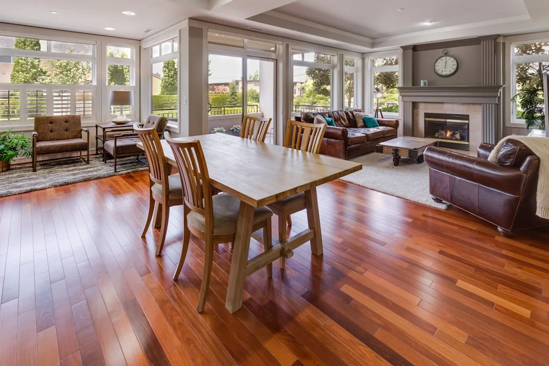 sustainable wood flooring warm living room — Interiors perspective 1