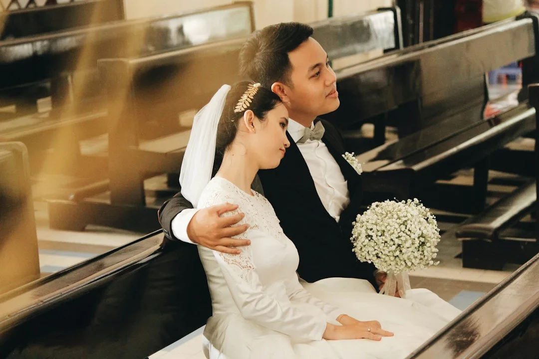 couple with wedding planner schedule timeline — Wedding perspective 2