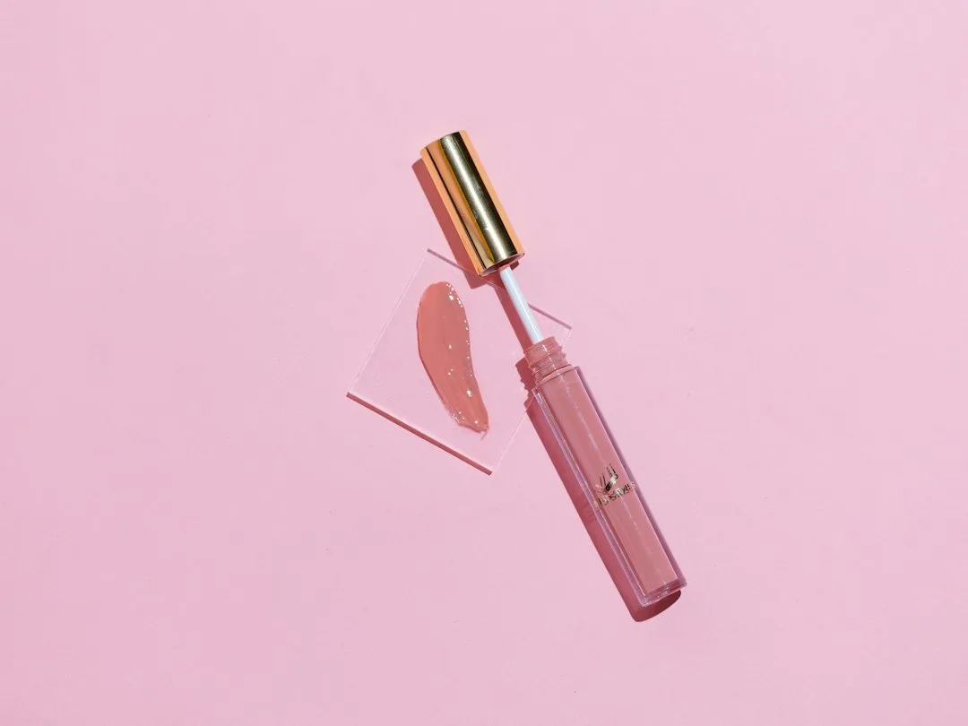 Why Lash Serum Is Becoming a Nightly Step for Fuller Lashes