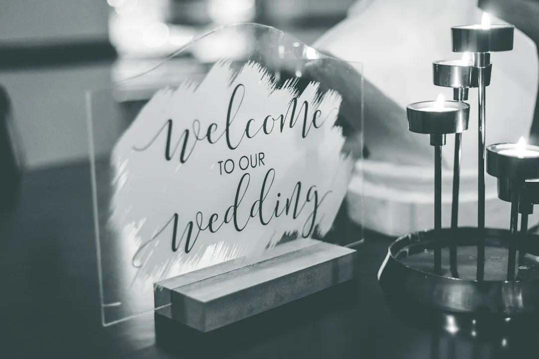 Digital interface showing wedding registry alternative options and guest contributions